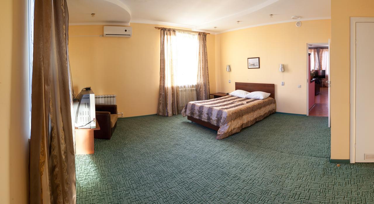 Shri Lanka Hotel Buzuluk Room photo